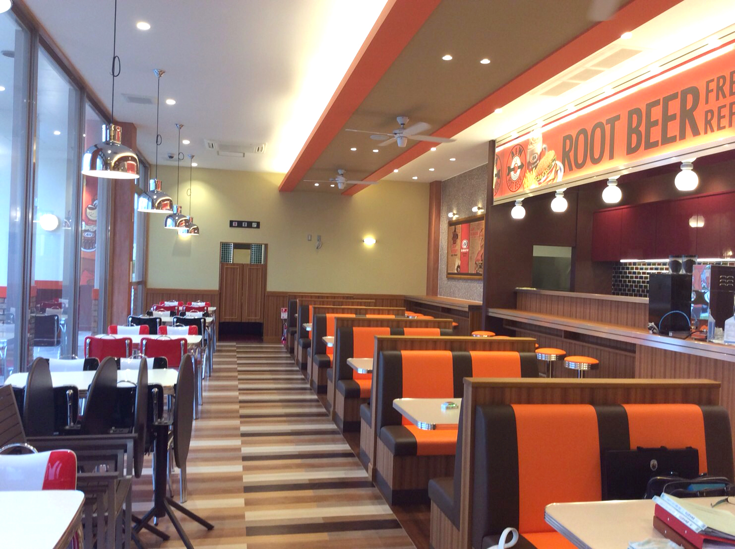 実績紹介に「A&W」を更新しました。